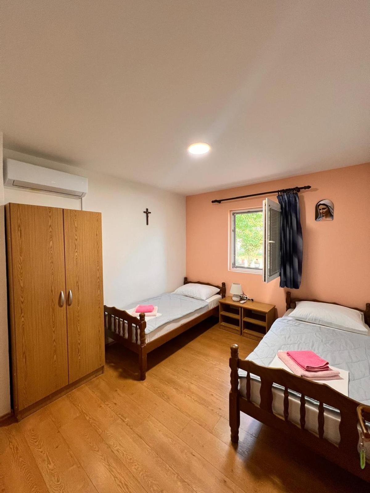 Casa Del Pellegrino M&A - Ostojici Hotel Međugorje Buitenkant foto